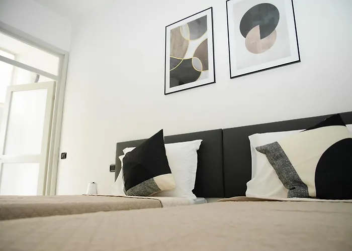 Nuova Arte - Dal Di Allo Stadio * קומו